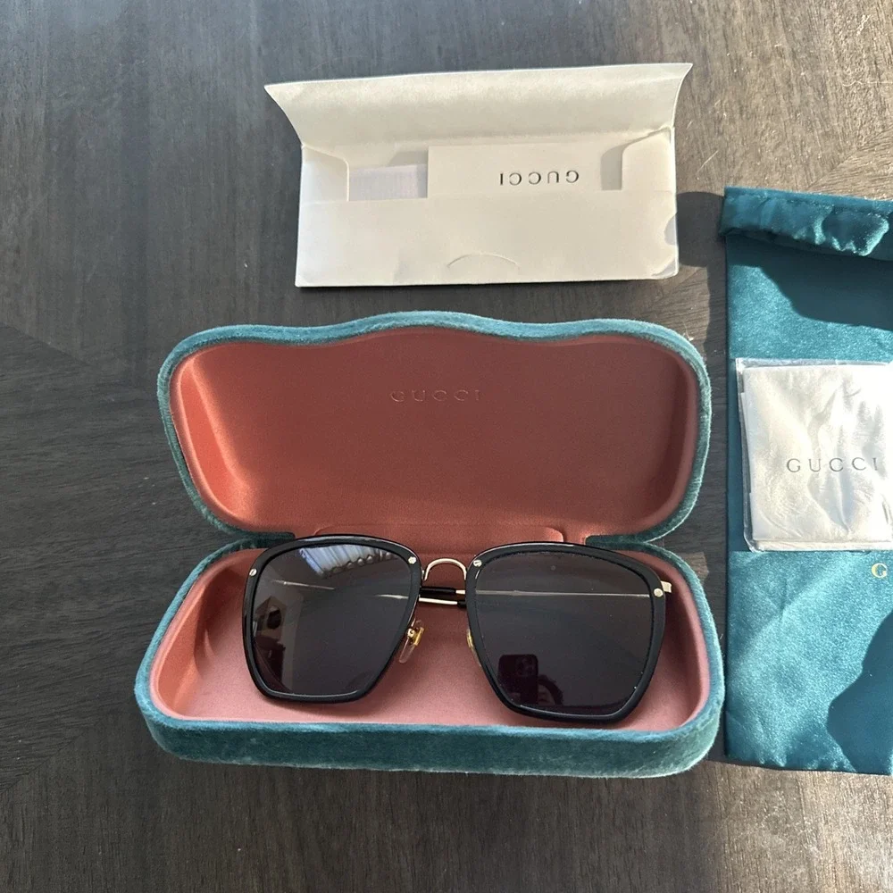 Gucci GG0673S Black/Grey (001) Sunglasses Authentic $550